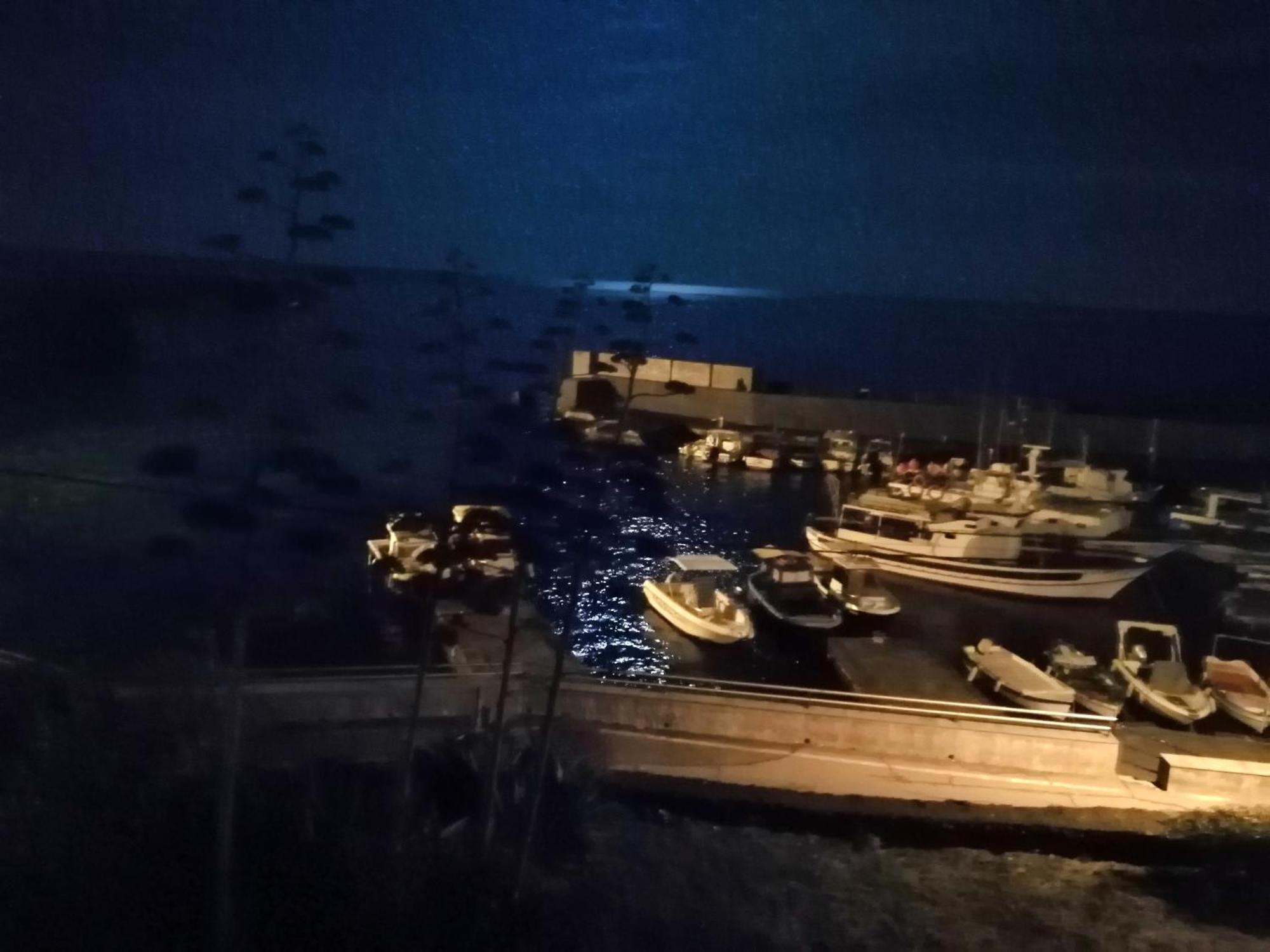 Acirealevacanze - Romantica Camera Sul Mare المظهر الخارجي الصورة